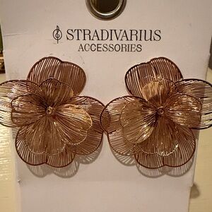Stradivarius Rose Gold Floral Earrings